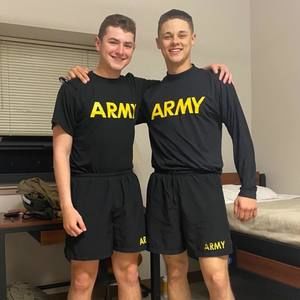 Meet your Posher, Casey